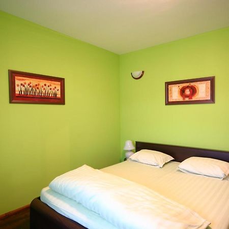 Private 4Br-2Ba Guest House Dryanovo With Pool And Free Parking Exteriör bild